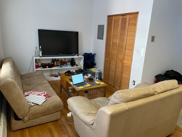 25 Hanover Ave. unit 2