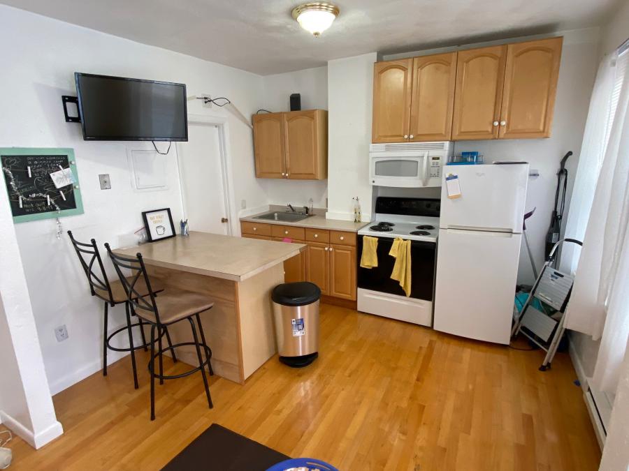 9 Charter St. unit 3F