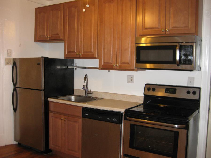 9 Charter St. unit 3R